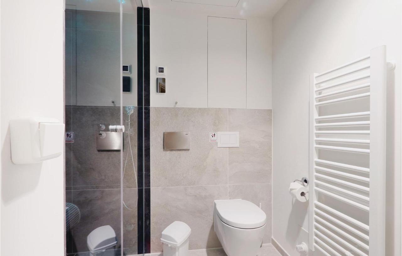 Stunning Apartment In Luebeck Travemuende With Wifi Bagian luar foto