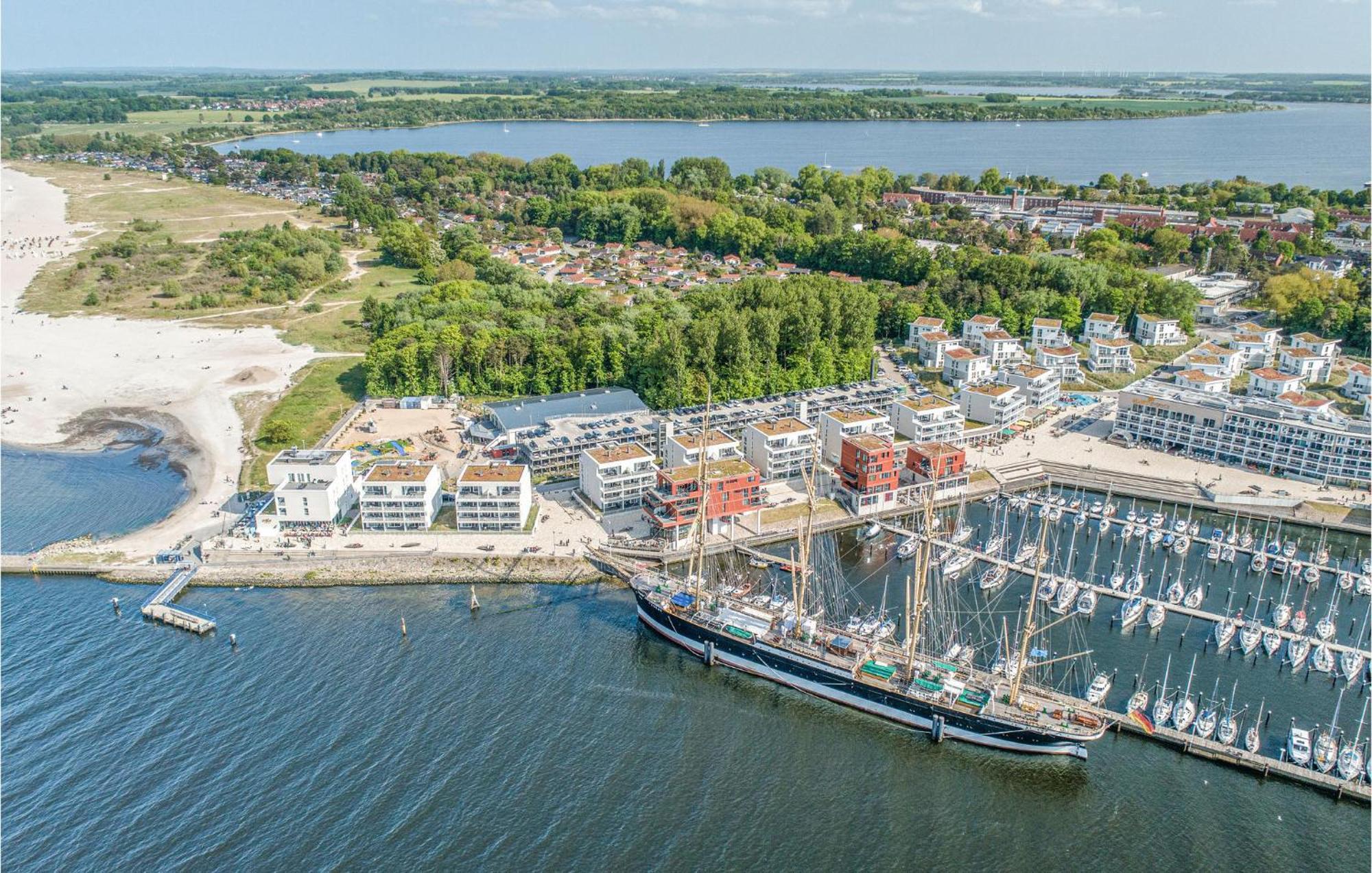 Stunning Apartment In Luebeck Travemuende With Wifi Bagian luar foto